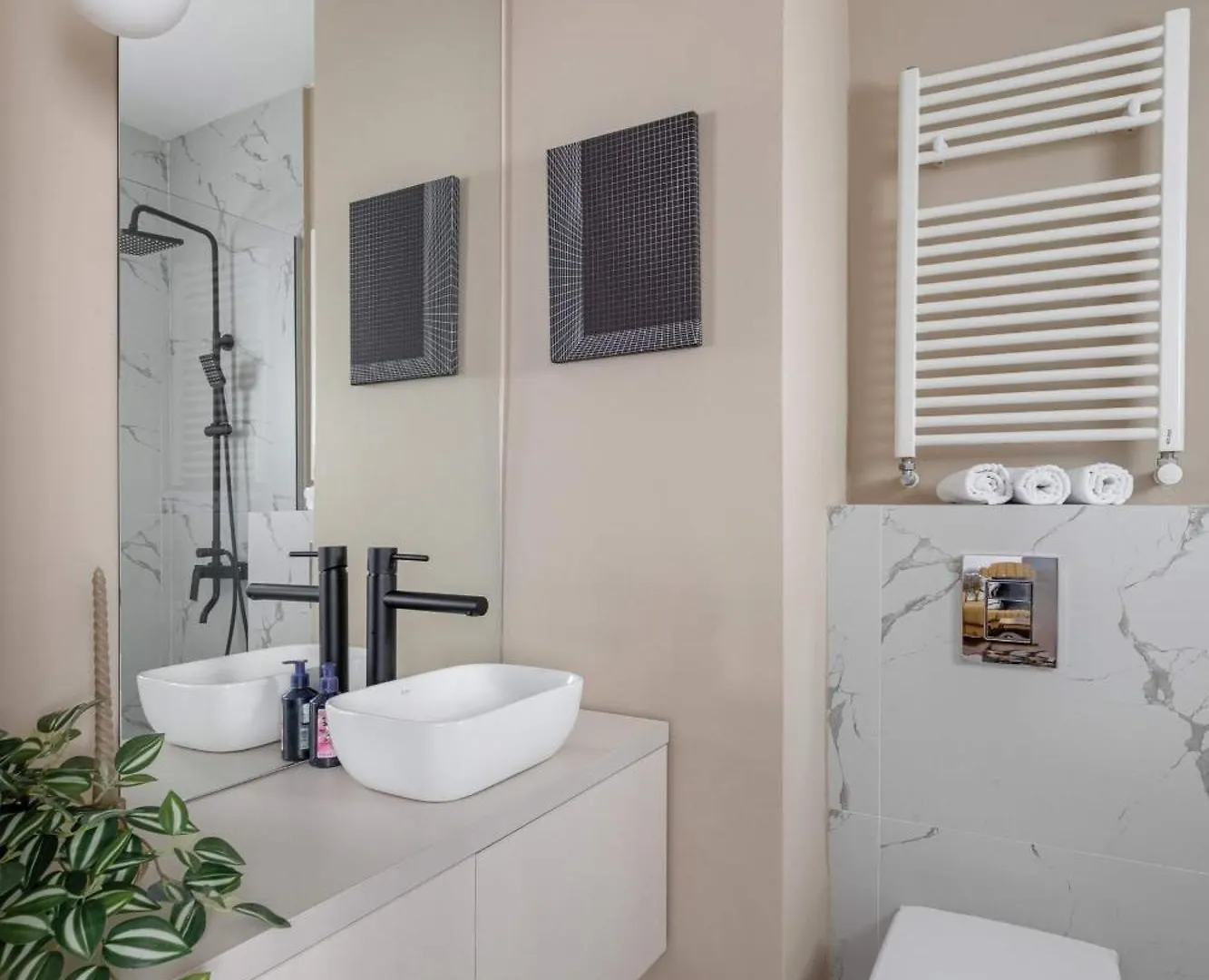 Holt - Modern Suites On Historic Calea Victoriei Bucharest 0*,  Romania